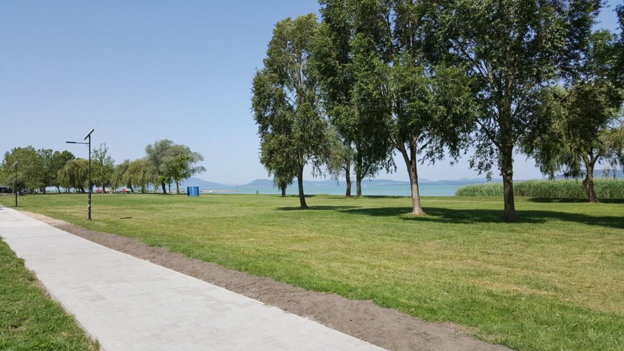 Lelle Resort B21 Balatonlelle Luaran gambar