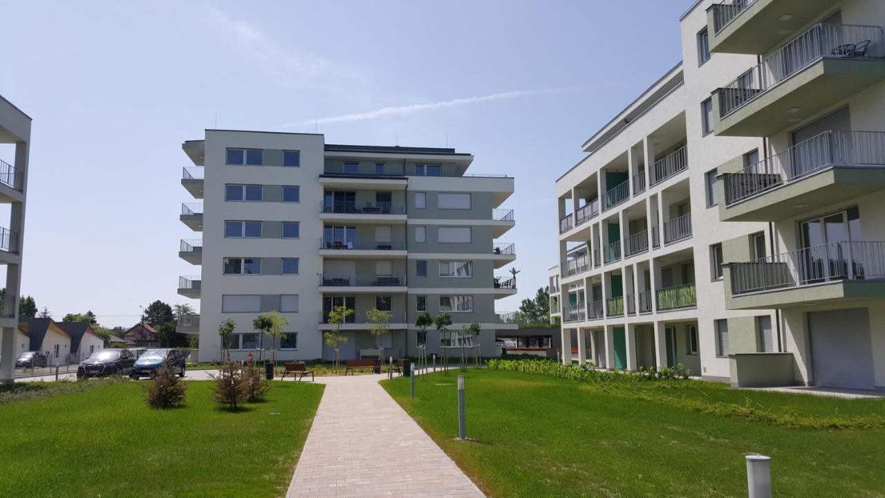 Lelle Resort B21 Balatonlelle Luaran gambar